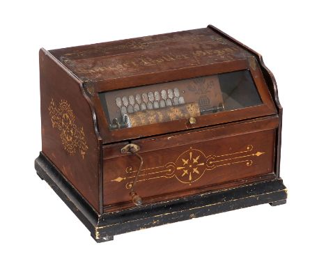 Concert Roller Organ, um 1890Hersteller: "The Autophone Company, New York". Amerikanische Organette, 20 Tonstufen für spiralf