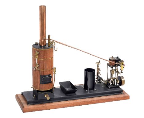 Modell-DampfmaschineStehender Kessel, Ø 9,5 cm, für Kohlenbefeuerung, mit Mahagoni isoliert, Wasserstandglas, ohne Manometer,