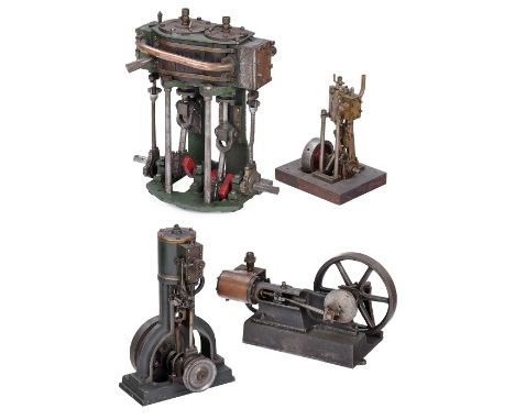 4 Modell-DampfmaschinenMessing, Stahl und Gußmetall. 1) Stehende Zweizylinder-Verbunddampfmaschine, Hoch- und Niederdruckzyli
