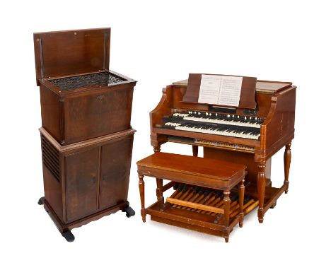 Aeolian-Hammond BA Organ, 1938Elektrische Orgel mit elektromagnetischem Tonradgenerator und pneumatischer Selbstspieleinricht