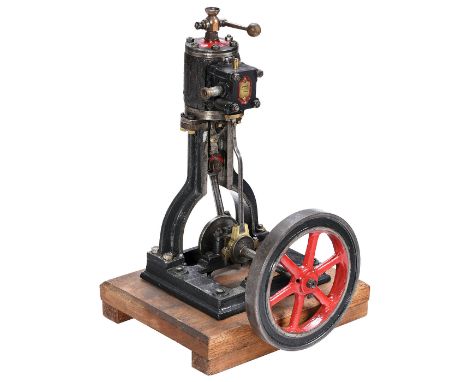 2 Einzylinder-Dampfmaschinen1) Stehende Maschine, um 1920, graviert "W. Bygrave, Barnet", mit Holz beplankter Zylinder, Ø 5,8