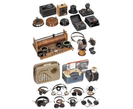 Sammlung Detektorradios, Kopfhörer, Zubehör und weitere Teile, um 1920-601) Kleiner Detektorempfänger, Schweden, rundes Gehäu