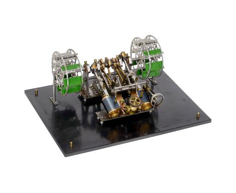 Liegende Zweizylinder-Raddampfer-MaschinenanlageFein ausgearbeitetes Funktionsmodell aus Messing, Stahl und Aluminium, 2 Zyli