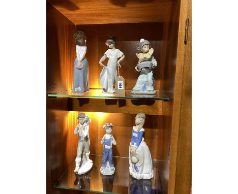 Six Nao figures