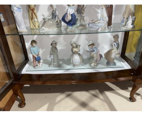 Five Nao figures