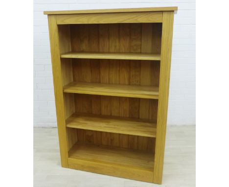 Contemporary light oak open bookcase, 138 x 97cm 