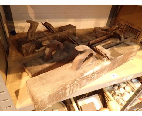 Shelf of wooden block planes 