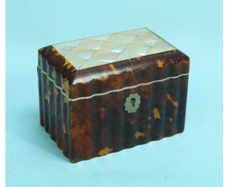 A 19thC tortoiseshell and mother-of-pearl Tea Caddy, of small ridged rectangular form, the hinged lid enclosing a single lidd
