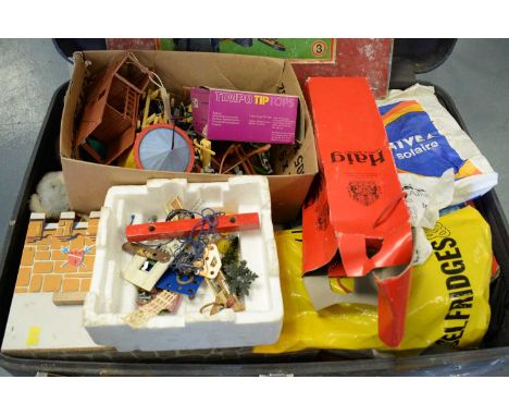 Selection of toys including model soldiers; weapons; animals and buildings; along with finger puppets; marbles and other item