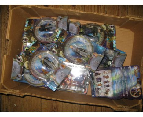 BOX OF THE GOLDEN COMPASS COLLECTORS FIGURES 