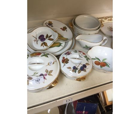 Royal worcester Evesham dinner ware 