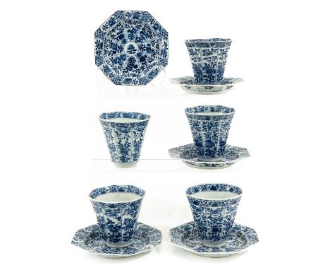 Floral decor, saucers are 13 cm. in diameter, chip.