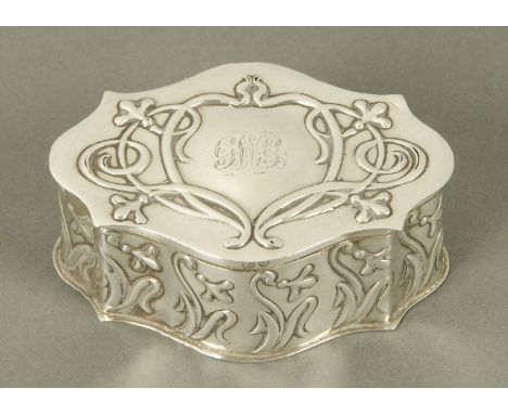 An Art Nouveau trinket box, William Neale, Chester 1899, the lid with embossed whiplash cartouche engraved with initials and 
