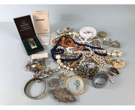 Collection of vintage costume jewellery to include, beads, bangles, earrings chains, brooches etc and a Ronson lighter