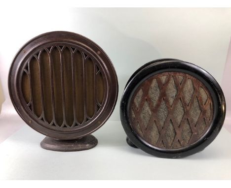 Vintage Radio speaker, art Decco round wooden Trioiron type VA, App No,A6677 Valencia, approximately 30cm across and a BTH, B