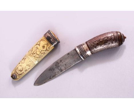 A FINE 18TH / 19TH CENTURY  BURMESE SILVER &amp; GOLD INLAID DAGGER, with a carved ivory scabbard, the handle inlaid with sil