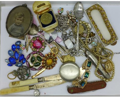 A collection of vintage costume jewellery, etc.