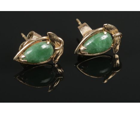 A pair of 14ct Gold and jade earrings shaped as fruit. Stamped 14k on butterfly backs. Total weight: 1.81g.  