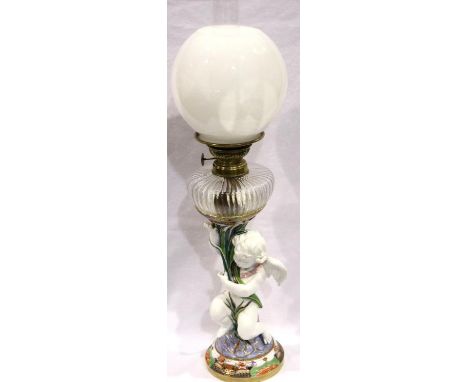 Cherub oil lamp, probably Minton, H: 70 cm. No cracks, chips or visible restoration. Not available for in-house P&amp;P 
