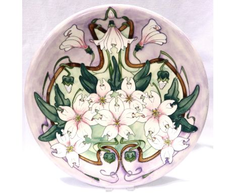 Moorcroft 2001 floral charger, D: 36 cm. No cracks, chips or visible restoration. P&amp;P Group 3 (£25+VAT for the first lot 