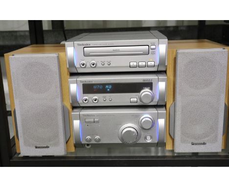 Technics stereo system SE 515MD with Panasonic bi wired monitor speakers. All electrical items in this lot have been PAT test