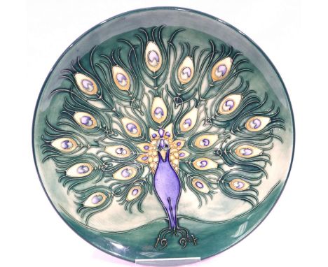 Moorcroft peacock green ground limited edition plate, 463/500, D: 22 cm. No cracks, chips or visible restoration. P&amp;P Gro