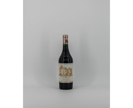 Name: Haut BrionVintage: 2000Klassifizierung: 1er Grand Cru ClasséAnzahl der Flaschen: 1Flaschengröße: Flasche (0,75l)Geograp