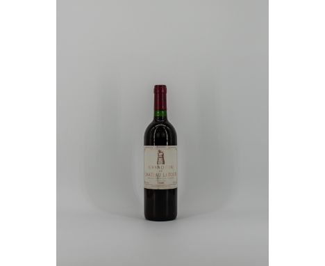Name: LatourVintage: 1995Klassifizierung: 1er Grand Cru ClasseAnzahl der Flaschen: 1Flaschengröße: Flasche (0,75l)Geographisc