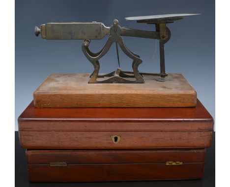 Salters patent balance scale, wooden platform, width 26cm and two mahogany cutlery boxes (3).