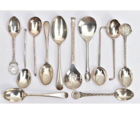 AN ASSORTMENT OF SILVER TEASPOONS, to include a matching pair of golf stick style handled teaspoons, one signed 'October 9th 