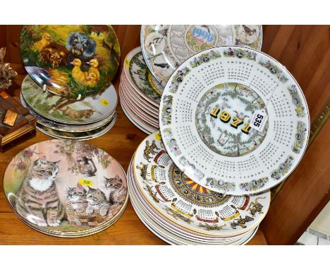 A SET OF WEDGWOOD CALENDAR PLATES DATED 1971 TO 1990 INCLUSIVE, together with nine assorted collectors plates by Bradford Exc