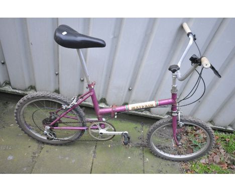 A VINTAGE MAYFAIR FOLDING BICYCLE, five speed shimano gears, max seat height 92cm x min seat height 74cm