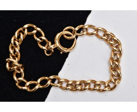AN 18CT GOLD CURB LINK BRACELET, yellow gold curb link bracelet, each link stamped 18, fitted with a large spring clasp, rubb