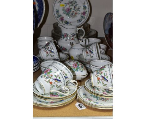 AN AYNSLEY PEMBROKE PATTERN PART DINNER SERVICE, comprising eight dinner plates (all seconds, one with stained crack running 