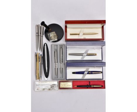 A BOX OF ASSORTED FOUNTAIN, BALL POINT AND PROPELLING PENCILS, to include a blue and black lacquer 'Waterman' fountain pen, a