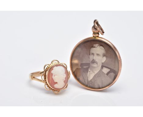 A 9CT GOLD CAMEO RING AND A DOUBLE SIDED PHOTOGRAPH, of an oval form, depicting a lady in profile, within a collet mount and 