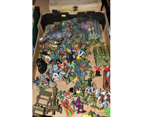 A QUANTITY OF ASSORTED PLASTIC SOLDIER AND OTHER FIGURES, to include Timpo Brenn Comet, Timpo Frozen North Eskimo Dog Sled, T