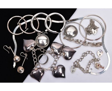 A BAG OF ASSORTED SILVER AND WHITE METAL JEWELLERY, to include a silver charm bracelet suspending five heart charms, fitted w