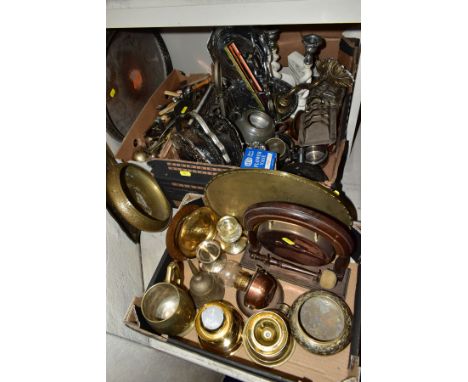 THREE BOXES AND LOOSE METAL WARES ETC, to include a wood and copper dining gong, Indian brass bowls, plated wares, chrome cak