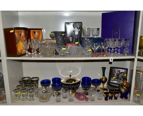 A GROUP OF CUT/CLEAR AND COLOURED GLASSWARES, to include a boxed set of six Edinburgh crystal glasses, a boxed pair of Stuart