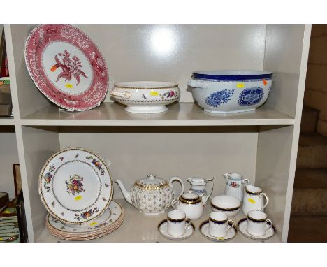 A GROUP OF SPODE CERAMICS, including a set of six 'Rockingham' pattern dinner plates and a matching twin handled open serving