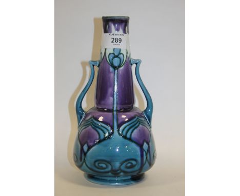 A VINTAGE MINTON SECESSIONIST ART NOUVEAU CERAMIC VASE 