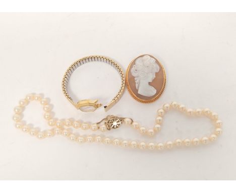 Cameo brooch with portrait of a girl, 9ct gold. Also a simulated pearl necklace with yellow metal clasp and a Rotary ladies w