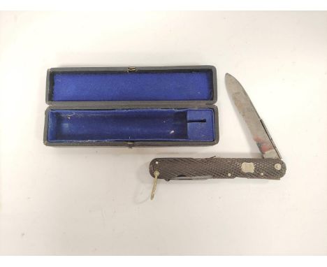Vintage large horn handled pocket knife with white metal cartouche to the grip engraved with name (Punan?) and Carlisle, blad