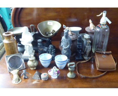 A mixed lots: to include iron and brass pan scales; and a vintage Schweppes soda water syphon 