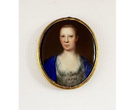 Attrib. Christian Friedrich Zincke (German 1683/4-1767): Lady in a Blue Cloak, enamel portrait miniature on copper unsigned 3