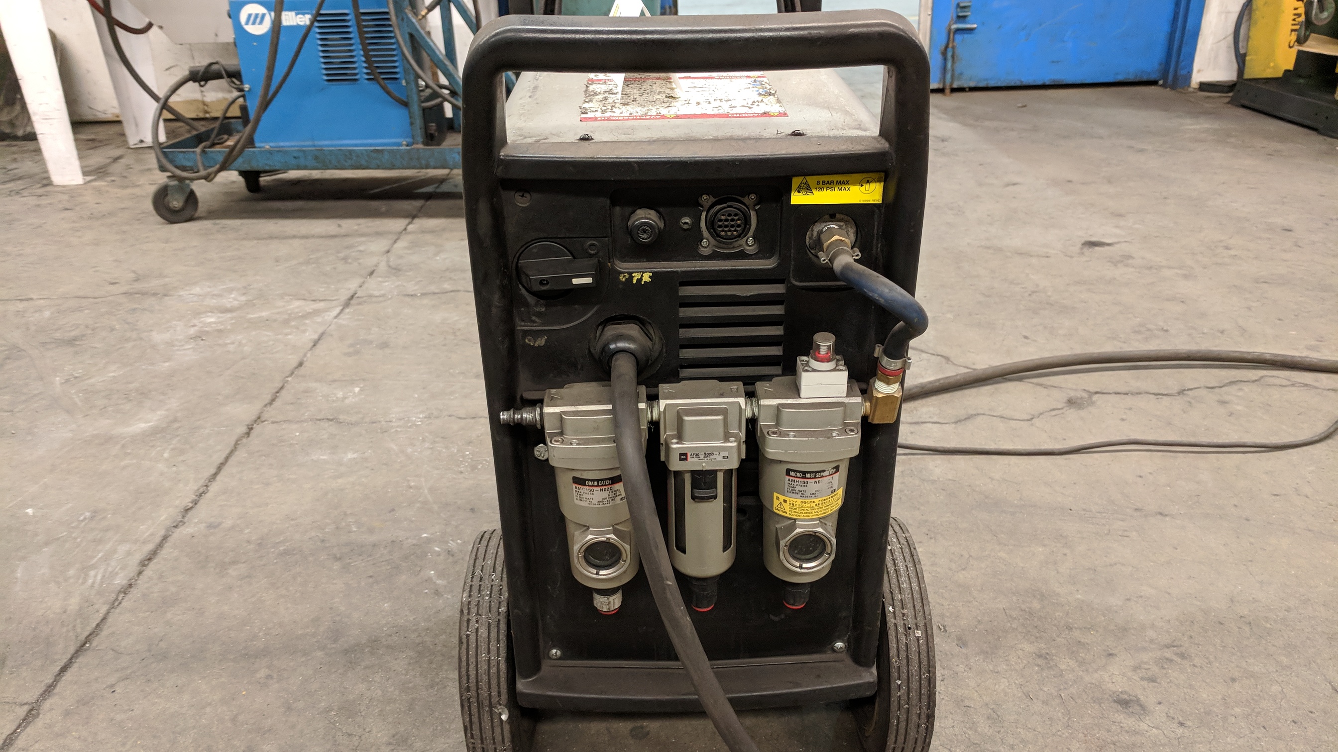 HYPERTHERM POWERMAX 1000 G3 SERIES PORTABLE PLASMA CUTTER WITH CABLES