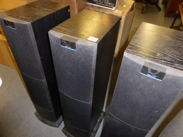 kef uni q 50