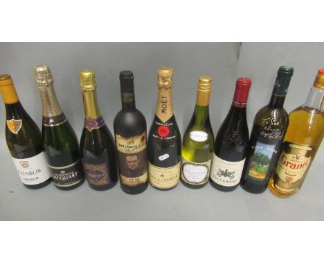 9 mixed wines and spirits, comprising 1litre Grants finest scotch whisky, 1 Moet & Chandon champagne, 1 Cliff Richard signed 