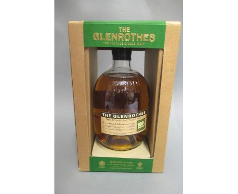 One bottle The Glenrothes 1995 Speyside single malt scotch whisky, distilled in 1995 and bottled in 2016, 43% vol., boxedCond